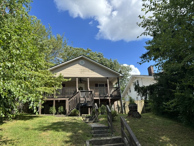 126 East Columbia Avenue